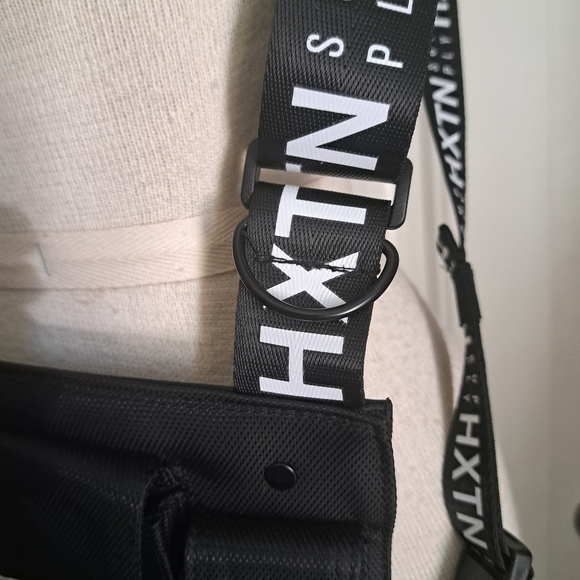 HXTN Supply Urban Chest bag pouch unisex lightweight tough minimalist travel - Picture 6 of 9